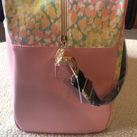 BETSEY JOHNSON OMBRÉ CRUIZIN WEEKEND BAG - Picture 6 of 13